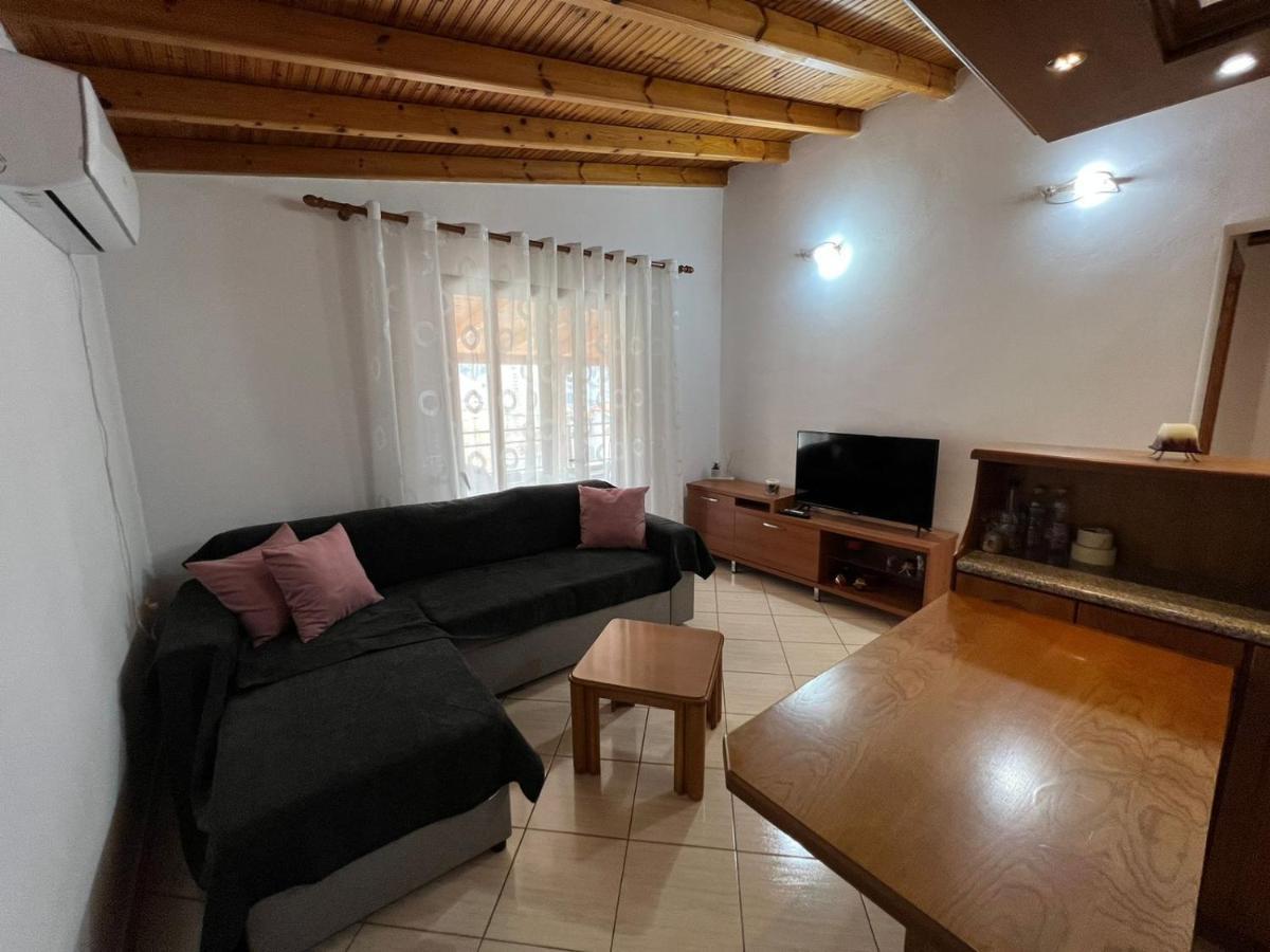 Alex Apartments ساراندا المظهر الخارجي الصورة