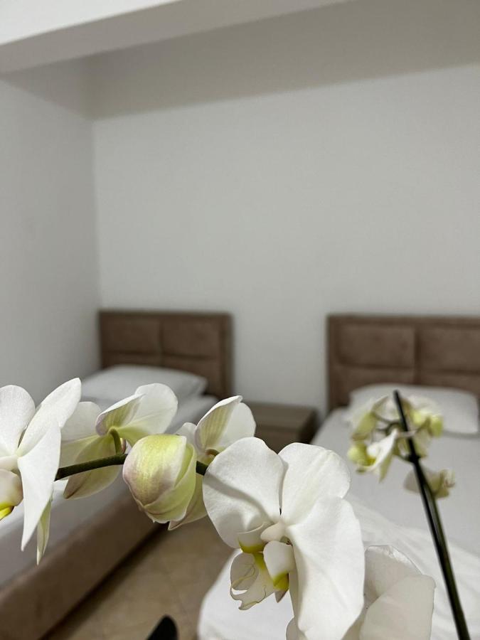 Alex Apartments ساراندا المظهر الخارجي الصورة