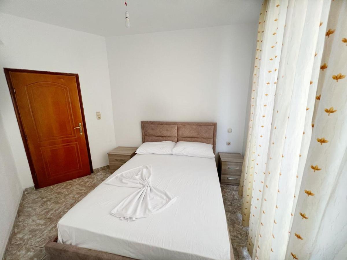 Alex Apartments ساراندا المظهر الخارجي الصورة