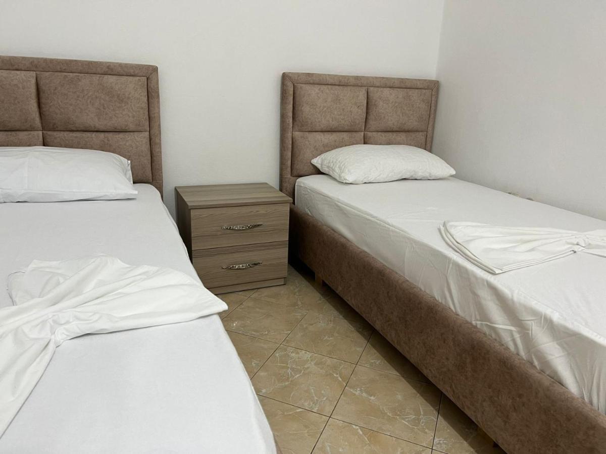 Alex Apartments ساراندا المظهر الخارجي الصورة