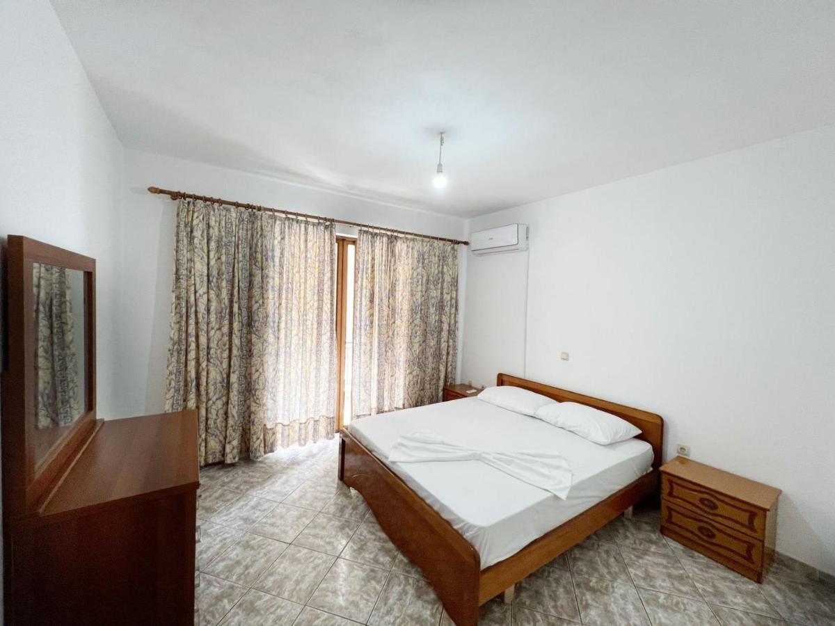Alex Apartments ساراندا المظهر الخارجي الصورة