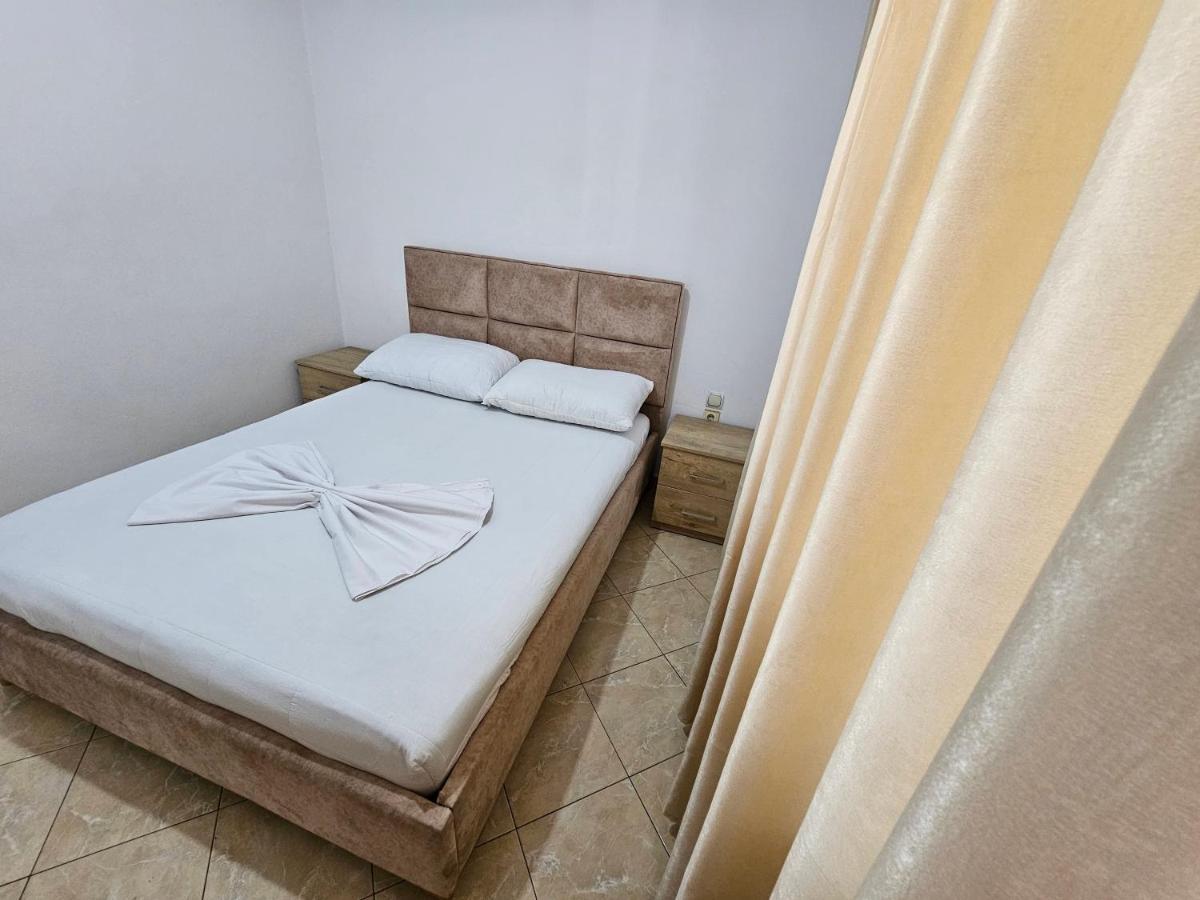 Alex Apartments ساراندا المظهر الخارجي الصورة