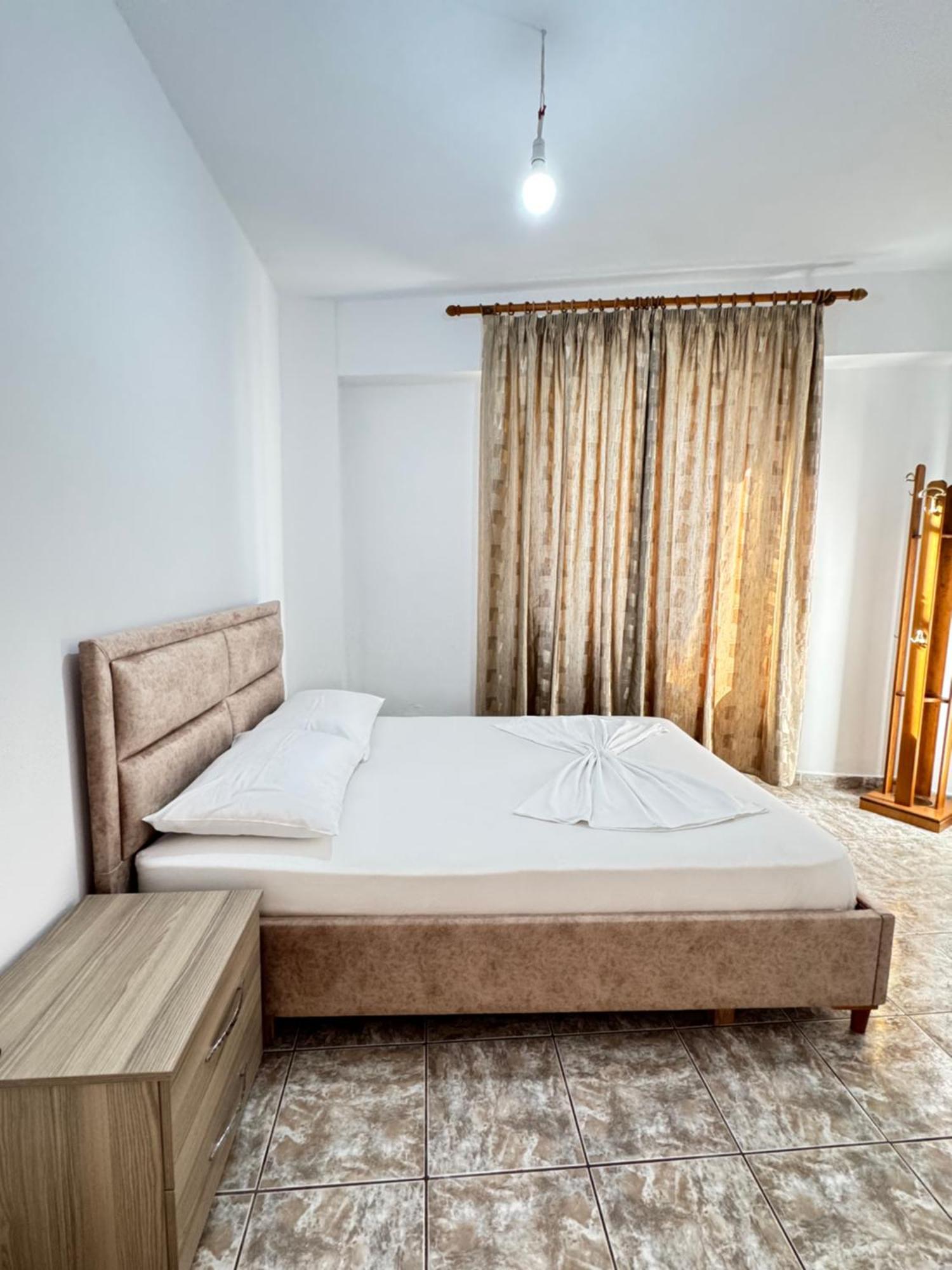 Alex Apartments ساراندا المظهر الخارجي الصورة
